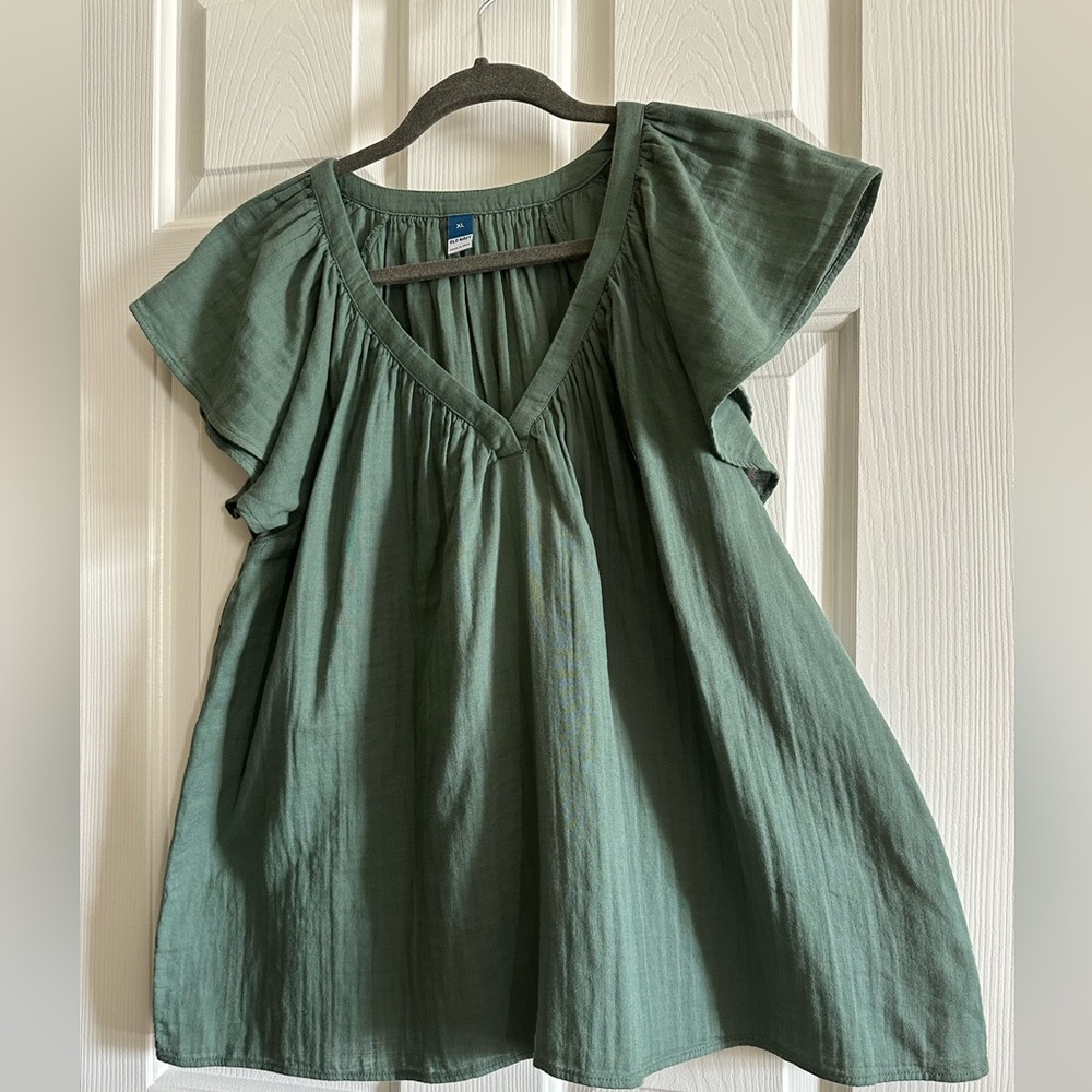 OLD NAVY Flutter Sleeve Top XL
